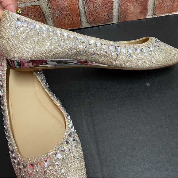 BCBGeneration Arminah Flats - Picture 6 of 9